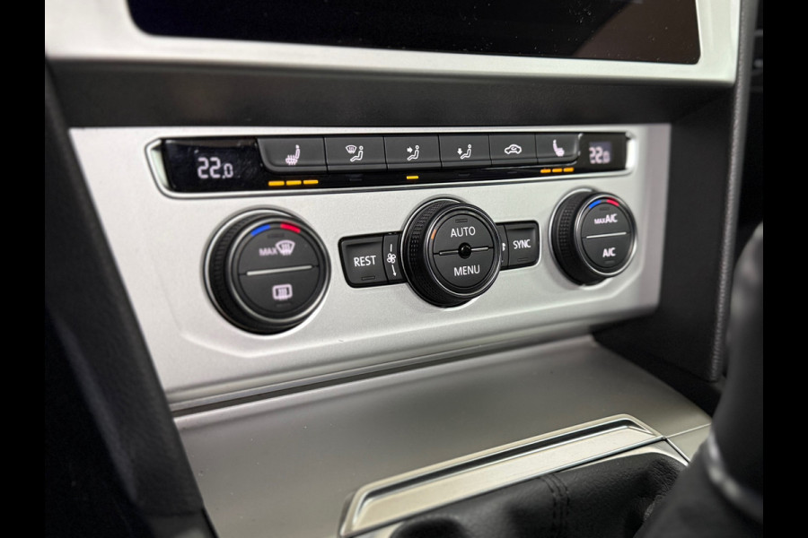 Volkswagen Passat Variant 1.4 TSI ACT Highline | Pano | Navi | Massagestoel | Camera | LED | Adaptive Cruise