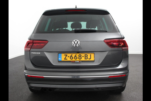 Volkswagen Tiguan 1.5 TSI 150pk DSG Highline | Navigatie | Apple Carplay/Android Auto | Adaptive cruise control | Parkeersensoren | Camera | Park Assist | Lane Assist | Stoel- en stuurverwarming | Getinte ramen | Virtual Cockpit |  LED-verlichting voor