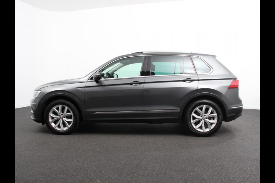 Volkswagen Tiguan 1.5 TSI 150pk DSG Highline | Navigatie | Apple Carplay/Android Auto | Adaptive cruise control | Parkeersensoren | Camera | Park Assist | Lane Assist | Stoel- en stuurverwarming | Getinte ramen | Virtual Cockpit |  LED-verlichting voor