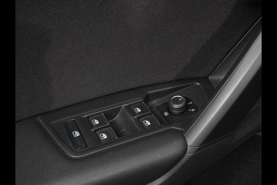 Volkswagen Tiguan 1.5 TSI 150pk DSG Highline | Navigatie | Apple Carplay/Android Auto | Adaptive cruise control | Parkeersensoren | Camera | Park Assist | Lane Assist | Stoel- en stuurverwarming | Getinte ramen | Virtual Cockpit |  LED-verlichting voor