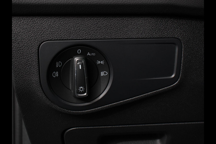 Volkswagen Tiguan 1.5 TSI 150pk DSG Highline | Navigatie | Apple Carplay/Android Auto | Adaptive cruise control | Parkeersensoren | Camera | Park Assist | Lane Assist | Stoel- en stuurverwarming | Getinte ramen | Virtual Cockpit |  LED-verlichting voor