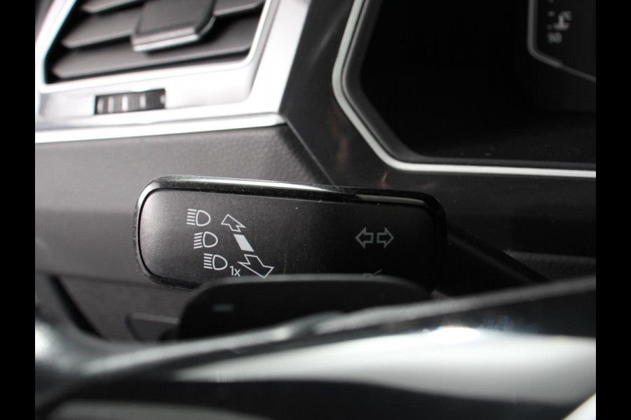 Volkswagen Tiguan 1.5 TSI 150pk DSG Highline | Navigatie | Apple Carplay/Android Auto | Adaptive cruise control | Parkeersensoren | Camera | Park Assist | Lane Assist | Stoel- en stuurverwarming | Getinte ramen | Virtual Cockpit |  LED-verlichting voor