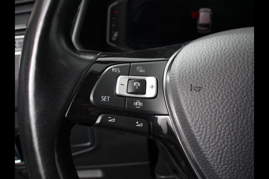 Volkswagen Tiguan 1.5 TSI 150pk DSG Highline | Navigatie | Apple Carplay/Android Auto | Adaptive cruise control | Parkeersensoren | Camera | Park Assist | Lane Assist | Stoel- en stuurverwarming | Getinte ramen | Virtual Cockpit |  LED-verlichting voor