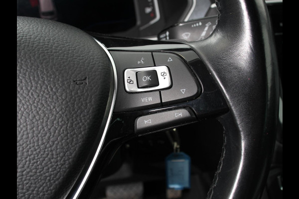 Volkswagen Tiguan 1.5 TSI 150pk DSG Highline | Navigatie | Apple Carplay/Android Auto | Adaptive cruise control | Parkeersensoren | Camera | Park Assist | Lane Assist | Stoel- en stuurverwarming | Getinte ramen | Virtual Cockpit |  LED-verlichting voor
