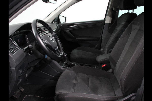 Volkswagen Tiguan 1.5 TSI 150pk DSG Highline | Navigatie | Apple Carplay/Android Auto | Adaptive cruise control | Parkeersensoren | Camera | Park Assist | Lane Assist | Stoel- en stuurverwarming | Getinte ramen | Virtual Cockpit |  LED-verlichting voor