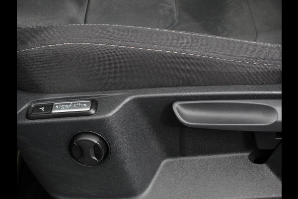 Volkswagen Tiguan 1.5 TSI 150pk DSG Highline | Navigatie | Apple Carplay/Android Auto | Adaptive cruise control | Parkeersensoren | Camera | Park Assist | Lane Assist | Stoel- en stuurverwarming | Getinte ramen | Virtual Cockpit |  LED-verlichting voor