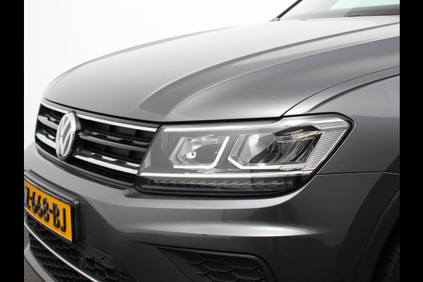 Volkswagen Tiguan 1.5 TSI 150pk DSG Highline | Navigatie | Apple Carplay/Android Auto | Adaptive cruise control | Parkeersensoren | Camera | Park Assist | Lane Assist | Stoel- en stuurverwarming | Getinte ramen | Virtual Cockpit |  LED-verlichting voor
