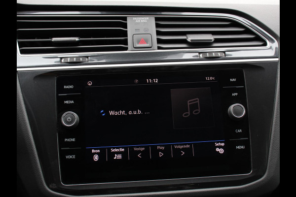 Volkswagen Tiguan 1.5 TSI 150pk DSG Highline | Navigatie | Apple Carplay/Android Auto | Adaptive cruise control | Parkeersensoren | Camera | Park Assist | Lane Assist | Stoel- en stuurverwarming | Getinte ramen | Virtual Cockpit |  LED-verlichting voor