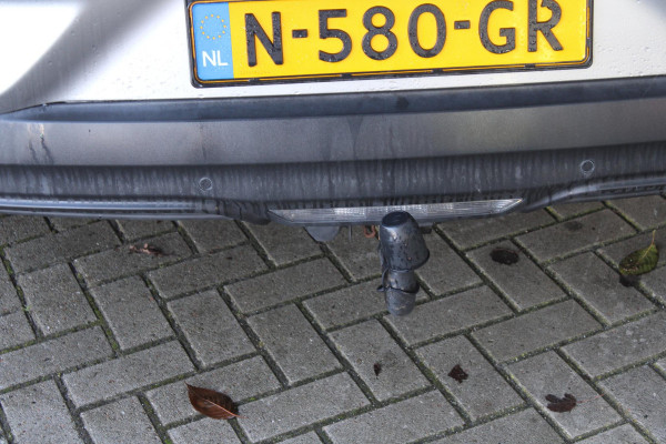 Ford Mustang Mach-E RWD 75 kWh | Trekhaak | Lederen bekleding | Voorruitverwarming | Stoelverwarming | Adaptieve cruise Control | Camera | Electrische achterklep