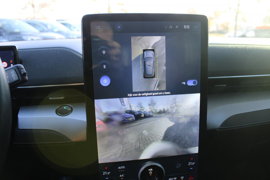 Ford Mustang Mach-E RWD 75 kWh | Trekhaak | Lederen bekleding | Voorruitverwarming | Stoelverwarming | Adaptieve cruise Control | Camera | Electrische achterklep