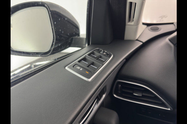Jaguar F-Pace 2.0 Portfolio Black-line AWD 25d (INCL-BTW) Aut. *PANO | HEAD-UP | LUXURY-LEATHER | BLIND-SPOT | MERIDIAN-SOUND | HEATED-SPORTSEATS | NAVI-FULLMAP | KEYLESS | CAMERA | ECC | CARPLAY | SHIFT-PADDLES | PDC | LANE-ASSIST | ...