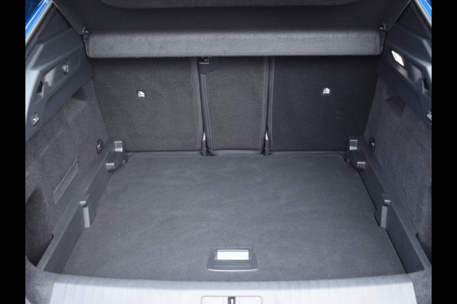 Peugeot 3008 1.2 Hybrid 136 Allure 360 CAMERA | NAVI & CARPLAY | ADAPTIVE CRUISECONTROL