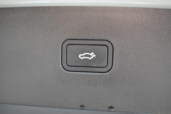 Volvo EX30 Single Motor Extended Range Plus 69 kWh / Adaptieve Cruise Control/ Dodehoek Detectie / Parkeersensoren v+a / Achteruitrijcamera / Warmtepomp / Google Services /