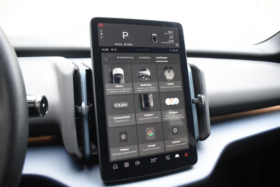 Volvo EX30 Single Motor Extended Range Plus 69 kWh / Adaptieve Cruise Control/ Dodehoek Detectie / Parkeersensoren v+a / Achteruitrijcamera / Warmtepomp / Google Services /