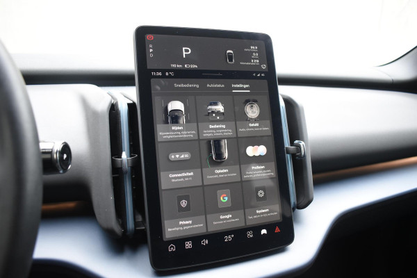 Volvo EX30 Single Motor Extended Range Plus 69 kWh / Adaptieve Cruise Control/ Dodehoek Detectie / Parkeersensoren v+a / Achteruitrijcamera / Warmtepomp / Google Services /