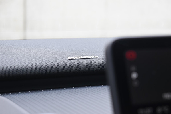 Volvo EX30 Single Motor Extended Range Plus 69 kWh / Adaptieve Cruise Control/ Dodehoek Detectie / Parkeersensoren v+a / Achteruitrijcamera / Warmtepomp / Google Services /