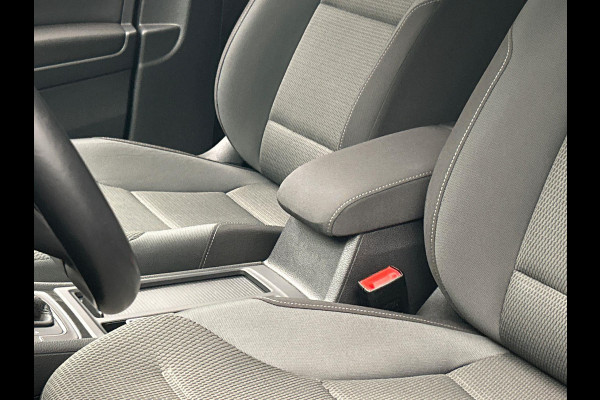 Volkswagen Golf 1.0 TSI Comfortline Business Automaat Carplay Adaptieve-cruise Climate-control