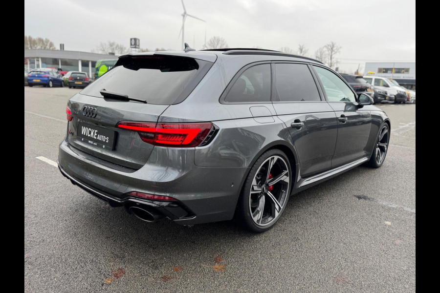 Audi A4 Avant 2.9 TFSI RS 4 quattro 450PK B&O 3D Pano Carbon Massage Leder