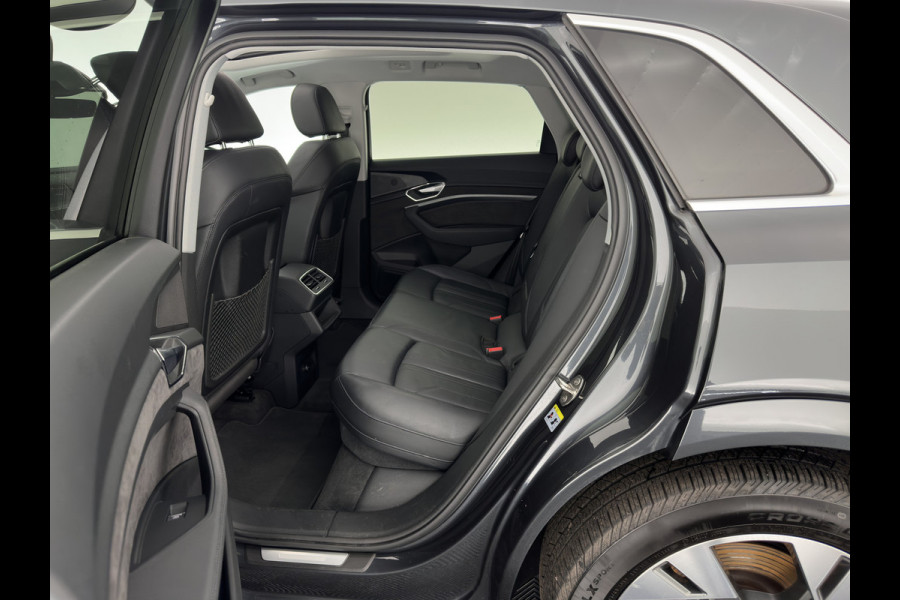Audi e-tron 55 quattro Business edition Plus 95 kWh [ 3-Fase ] (INCL-BTW) *PANO | LUXURY-LEATHER | ADAPTIVE-CRUISE | FULL-LED | DIGI-COCKPIT | KEYLESS | MEMORY-PACK | CAMERA | NAVI-FULLMAP | SHIFT-PADDLES | DAB+ | COMFORT-SEATS | 20''ALU*
