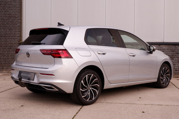 Volkswagen Golf 1.4 eHybrid Style PHEV | Elek. Trekhaak | Q-Light | Carplay | Memory | Navi | Sfeerverlichting