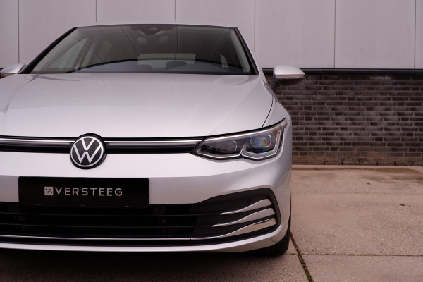 Volkswagen Golf 1.4 eHybrid Style PHEV | Elek. Trekhaak | Q-Light | Carplay | Memory | Navi | Sfeerverlichting