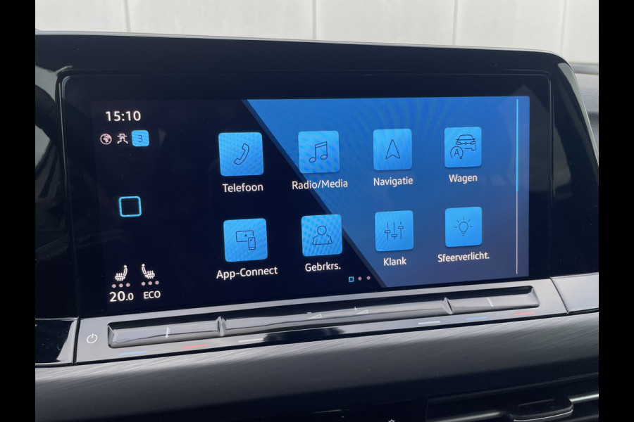 Volkswagen Golf 1.4 eHybrid Style PHEV | Elek. Trekhaak | Q-Light | Carplay | Memory | Navi | Sfeerverlichting