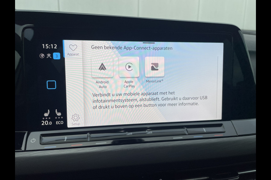 Volkswagen Golf 1.4 eHybrid Style PHEV | Elek. Trekhaak | Q-Light | Carplay | Memory | Navi | Sfeerverlichting