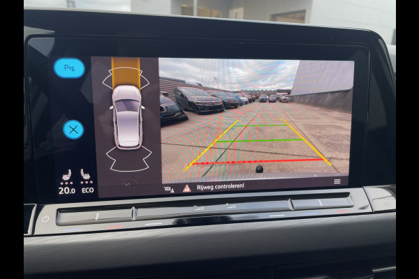 Volkswagen Golf 1.4 eHybrid Style PHEV | Elek. Trekhaak | Q-Light | Carplay | Memory | Navi | Sfeerverlichting