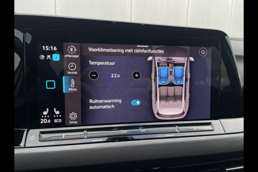 Volkswagen Golf 1.4 eHybrid Style PHEV | Elek. Trekhaak | Q-Light | Carplay | Memory | Navi | Sfeerverlichting