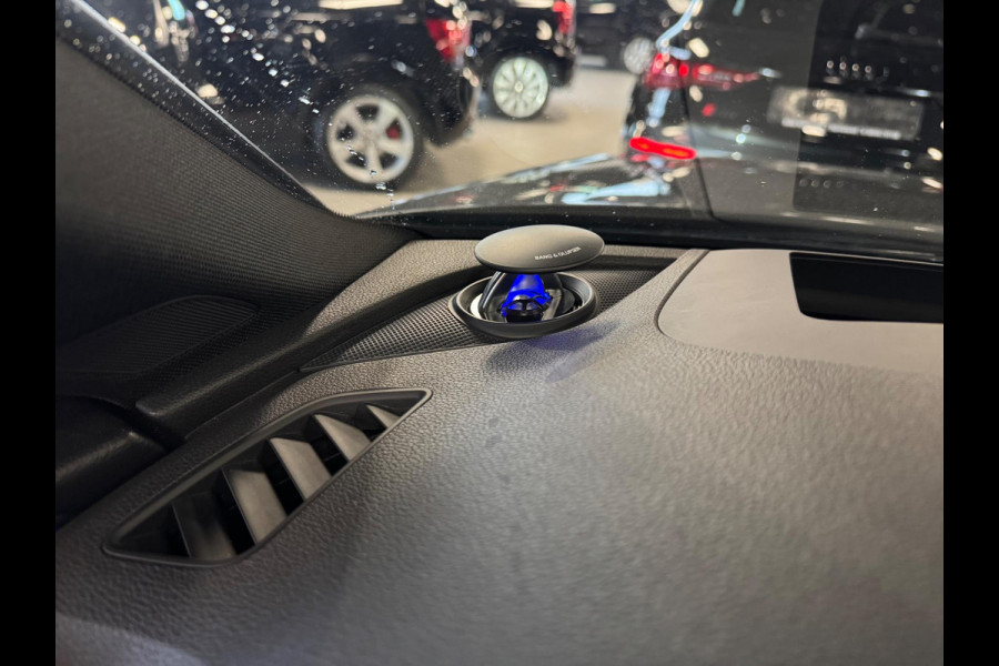 Audi A4 Avant 2.9 TFSI RS 4 quattro 450PK B&O 3D Pano Carbon Massage Leder