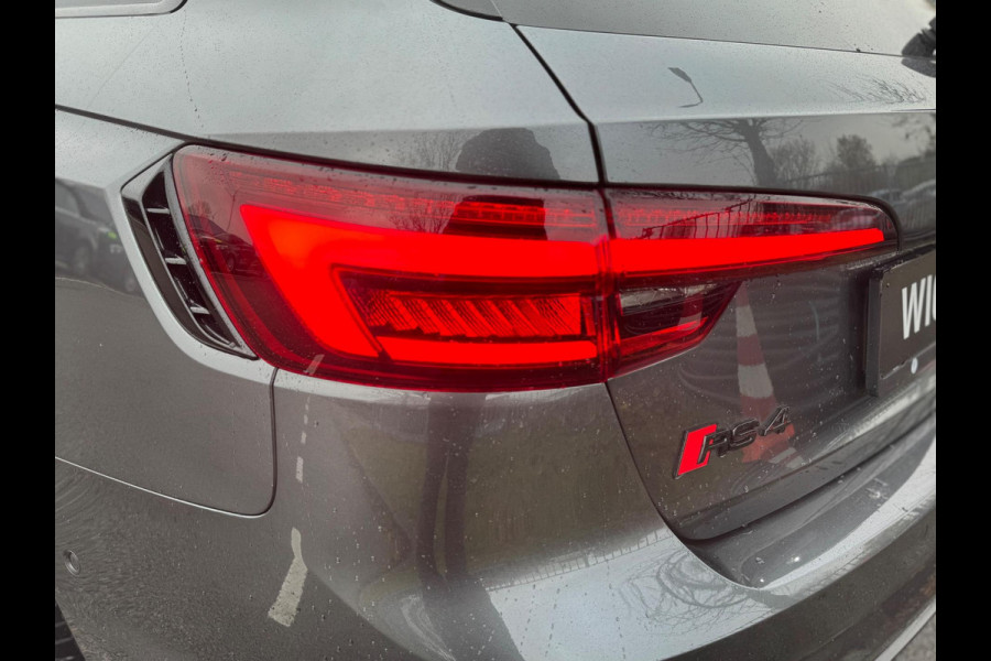 Audi A4 Avant 2.9 TFSI RS 4 quattro 450PK B&O 3D Pano Carbon Massage Leder