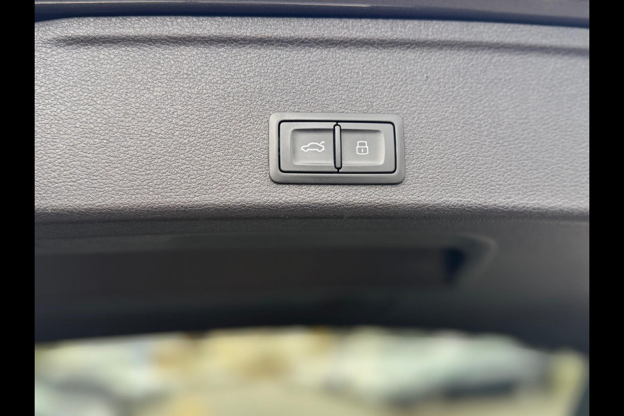 Audi A4 Avant 2.9 TFSI RS 4 quattro 450PK B&O 3D Pano Carbon Massage Leder