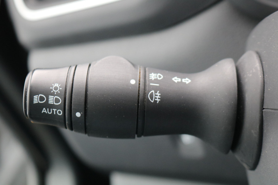Renault Master 2.3 dCi 135pk L2 H2 Work Edition Airco Navigatie Camera