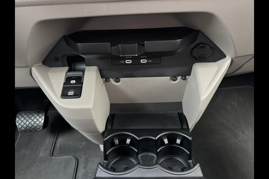 Volkswagen Multivan 1.4 eHybrid L2H1 Life Automaat Climate control Cruise control Navigatie Apple / Android