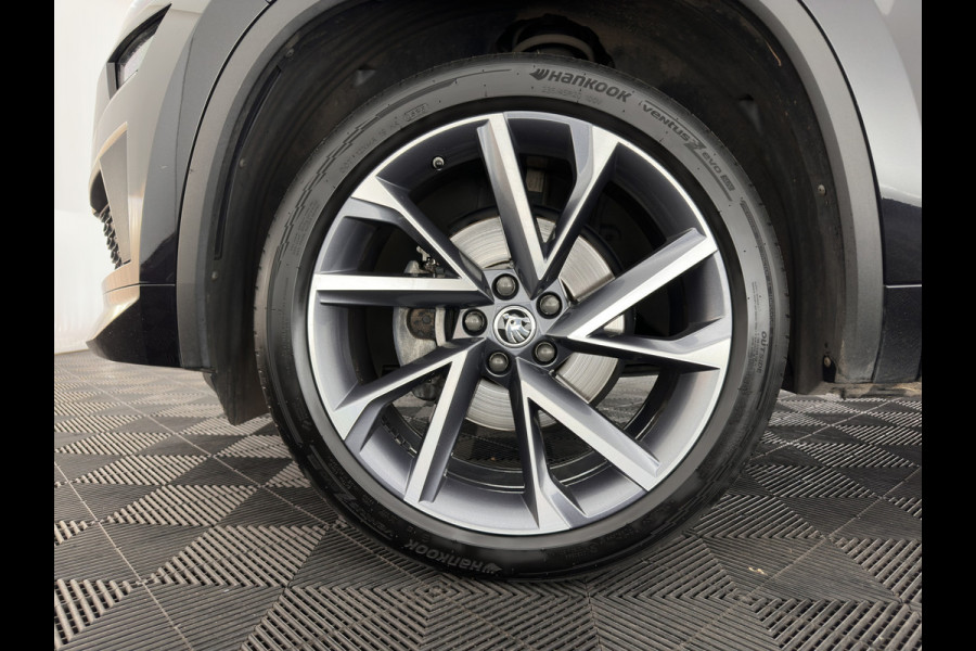Škoda Kodiaq 1.5 TSI Sportline Business [ 7-Pers. ] (INCL-BTW) Aut. *LEATHER-MICROFIBRE | FULL-LED | ADAPTIVE-CRUISE | MEMORY-PACK | DIGI-COCKPIT | NAVI-FULLMAP | CAMERA | DAB+ | AMBIENT-LIGHT | KEYLESS | CARPLAY | PRIVACY-GLASS| TOWBAR | 20''