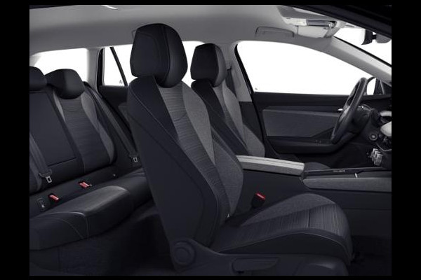 Škoda Superb combi Business Edition 1.5 TSI PHEV 150 kW / 204 PK Comb | Trekhaak, wegklapbaar | Chrome pakket | Lichtmetalen velgen 18 inch Dofida zilver