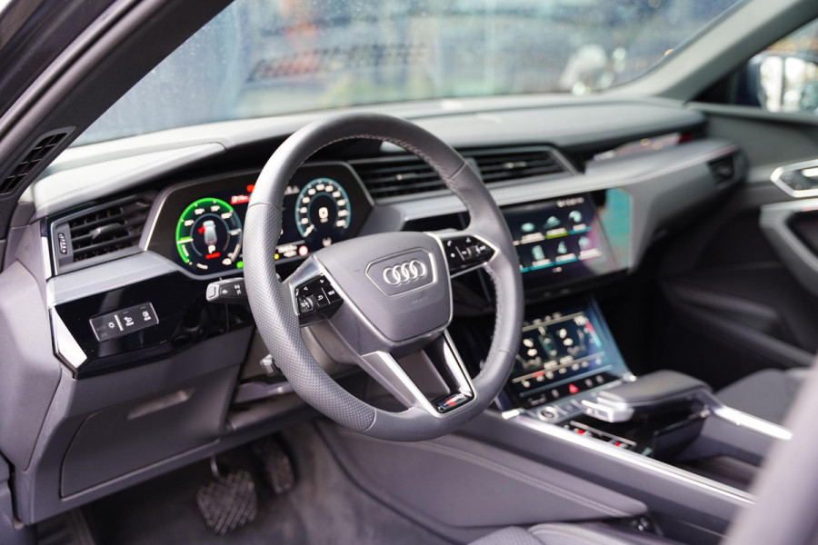 Audi e-tron Sportback 55 Quattro S Edition 95 kWh | Panorama Dak | Black Edition | 1e Eigenaar
