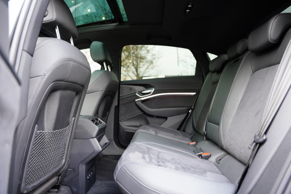 Audi e-tron Sportback 55 Quattro S Edition 95 kWh | Panorama Dak | Black Edition | 1e Eigenaar