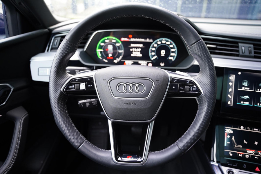 Audi e-tron Sportback 55 Quattro S Edition 95 kWh | Panorama Dak | Black Edition | 1e Eigenaar