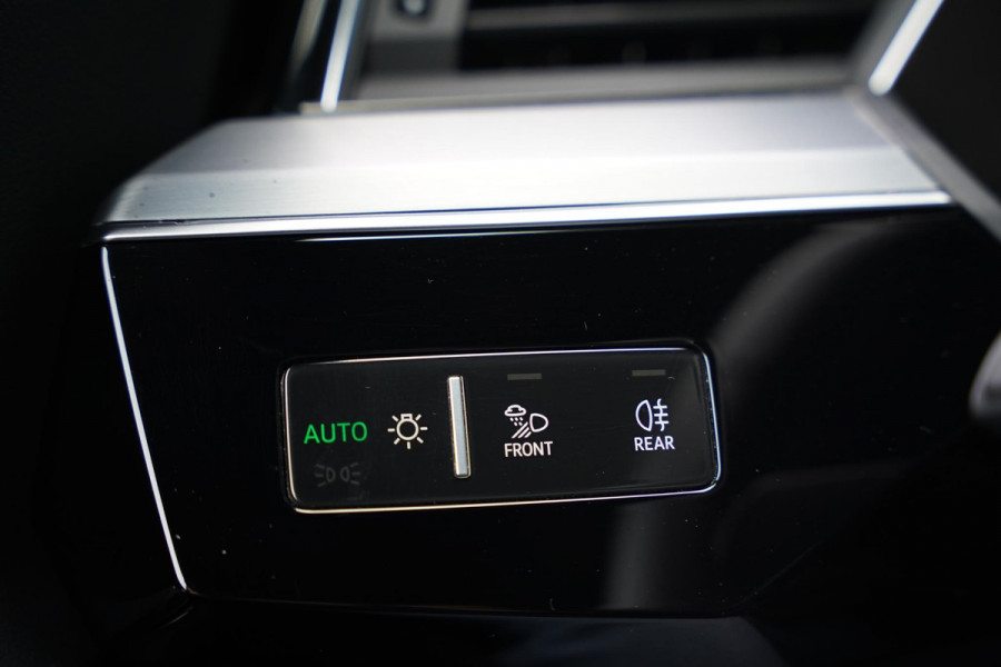 Audi e-tron Sportback 55 Quattro S Edition 95 kWh | Panorama Dak | Black Edition | 1e Eigenaar