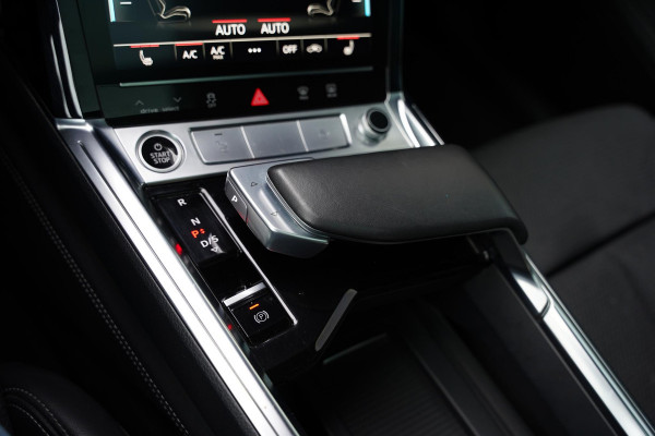 Audi e-tron Sportback 55 Quattro S Edition 95 kWh | Panorama Dak | Black Edition | 1e Eigenaar
