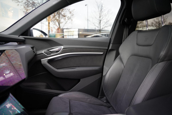 Audi e-tron Sportback 55 Quattro S Edition 95 kWh | Panorama Dak | Black Edition | 1e Eigenaar