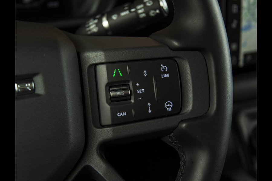 Land Rover Defender 110 2.0 P300e 110 X-Dynamic HSE 22" | MERIDIAN SURROUND | PANO | TOWB |