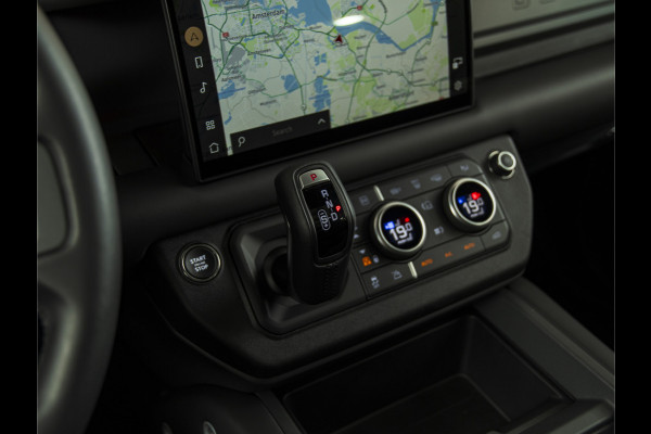 Land Rover Defender 110 2.0 P300e 110 X-Dynamic HSE 22" | MERIDIAN SURROUND | PANO | TOWB |