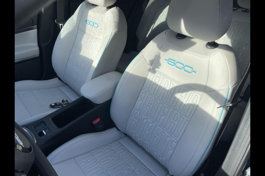 Fiat 600 1.2 Hybrid La Prima | Apple Carplay/Android Auto | Dodehoek detectie | Parkeersensoren