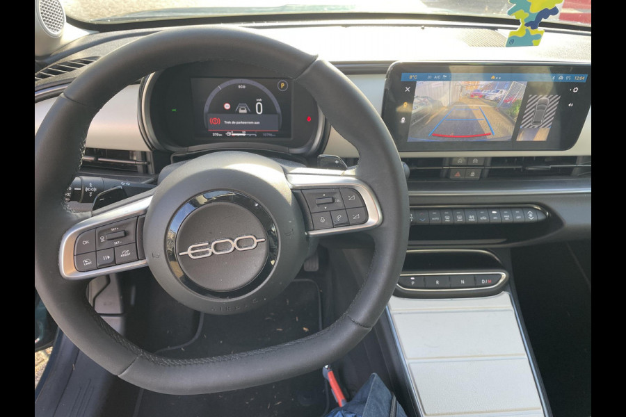 Fiat 600 1.2 Hybrid La Prima | Apple Carplay/Android Auto | Dodehoek detectie | Parkeersensoren