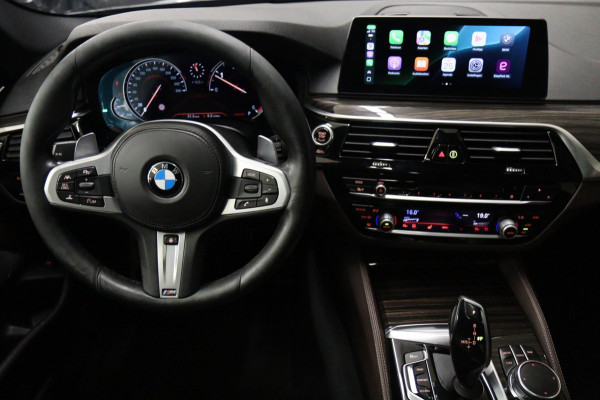 BMW 5 Serie 520d High Executive PANO/CARPLAY/SVEER/360CAM/VOL