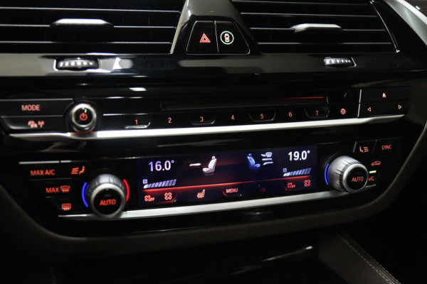 BMW 5 Serie 520d High Executive PANO/CARPLAY/SVEER/360CAM/VOL