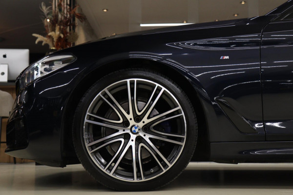 BMW 5 Serie 520d High Executive PANO/CARPLAY/SVEER/360CAM/VOL