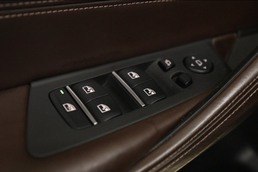 BMW 5 Serie 520d High Executive PANO/CARPLAY/SVEER/360CAM/VOL